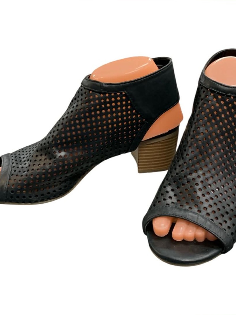 Cityclassified Black Perforated Peep-Toe Block Heel Ankle Boots S8.5